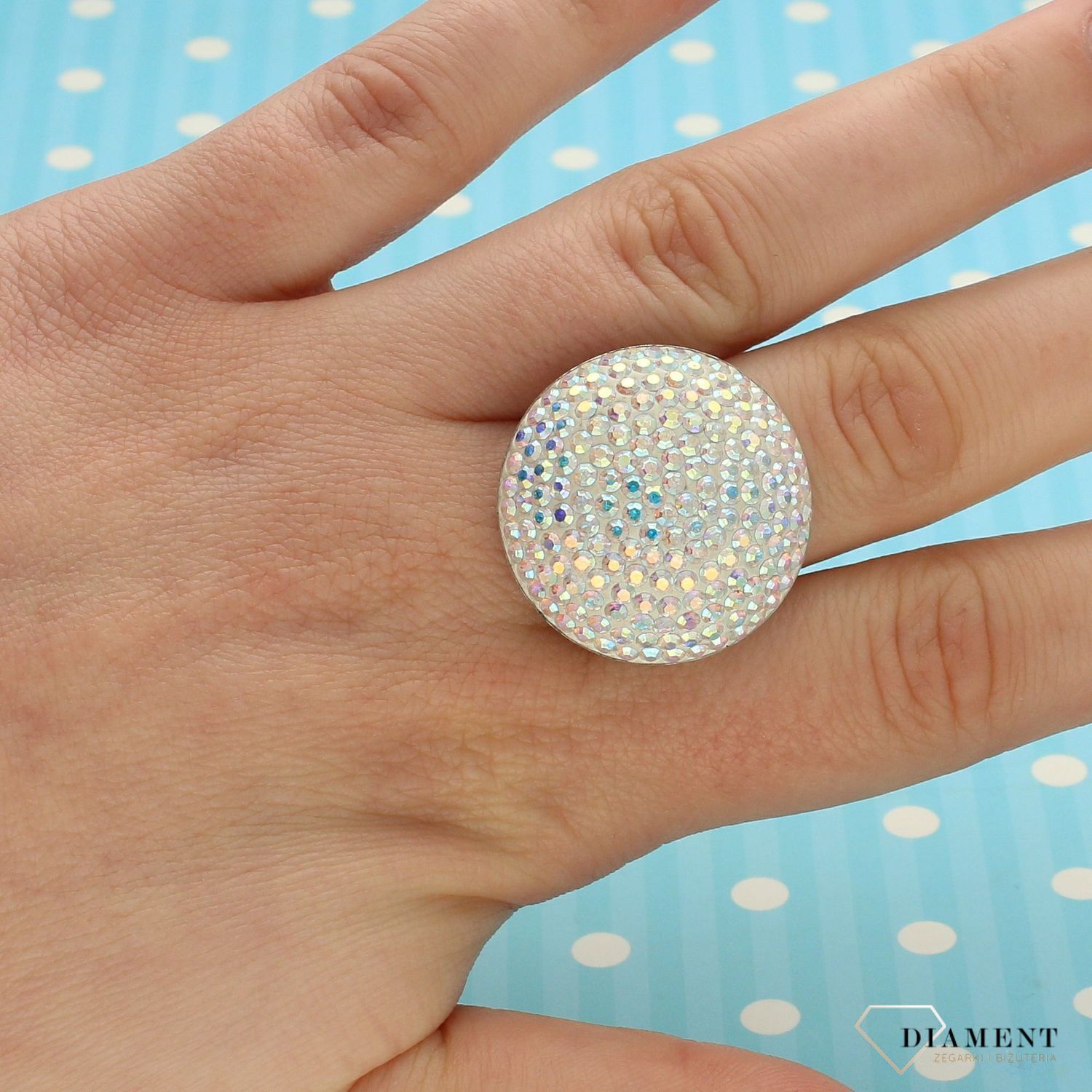 Szeroki, srebrny pierścionek z białymi kryształami DIA-PRS-3298-925.jpg