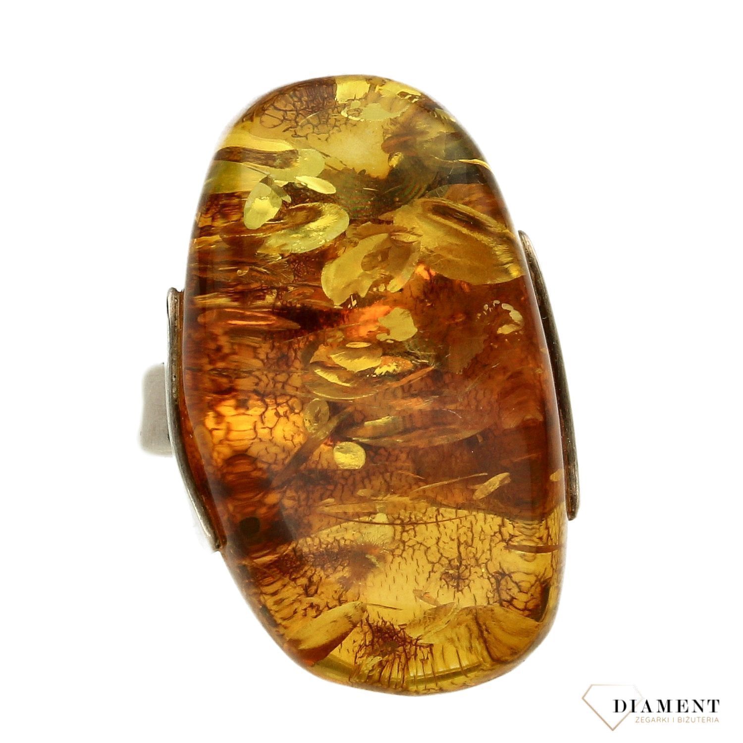 Srebrny pierścionek duży bursztyn DIA-PRS-3388-925 (1).jpg