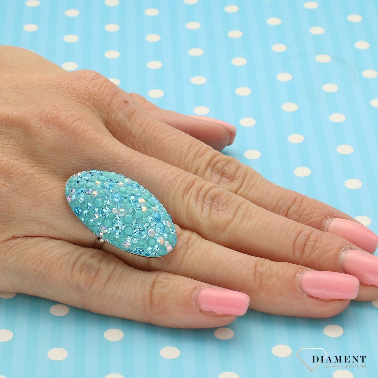 Srebrny pierścionek duży owal niebieskie kryształy DIA-PRS-3401-925 (1).jpg
