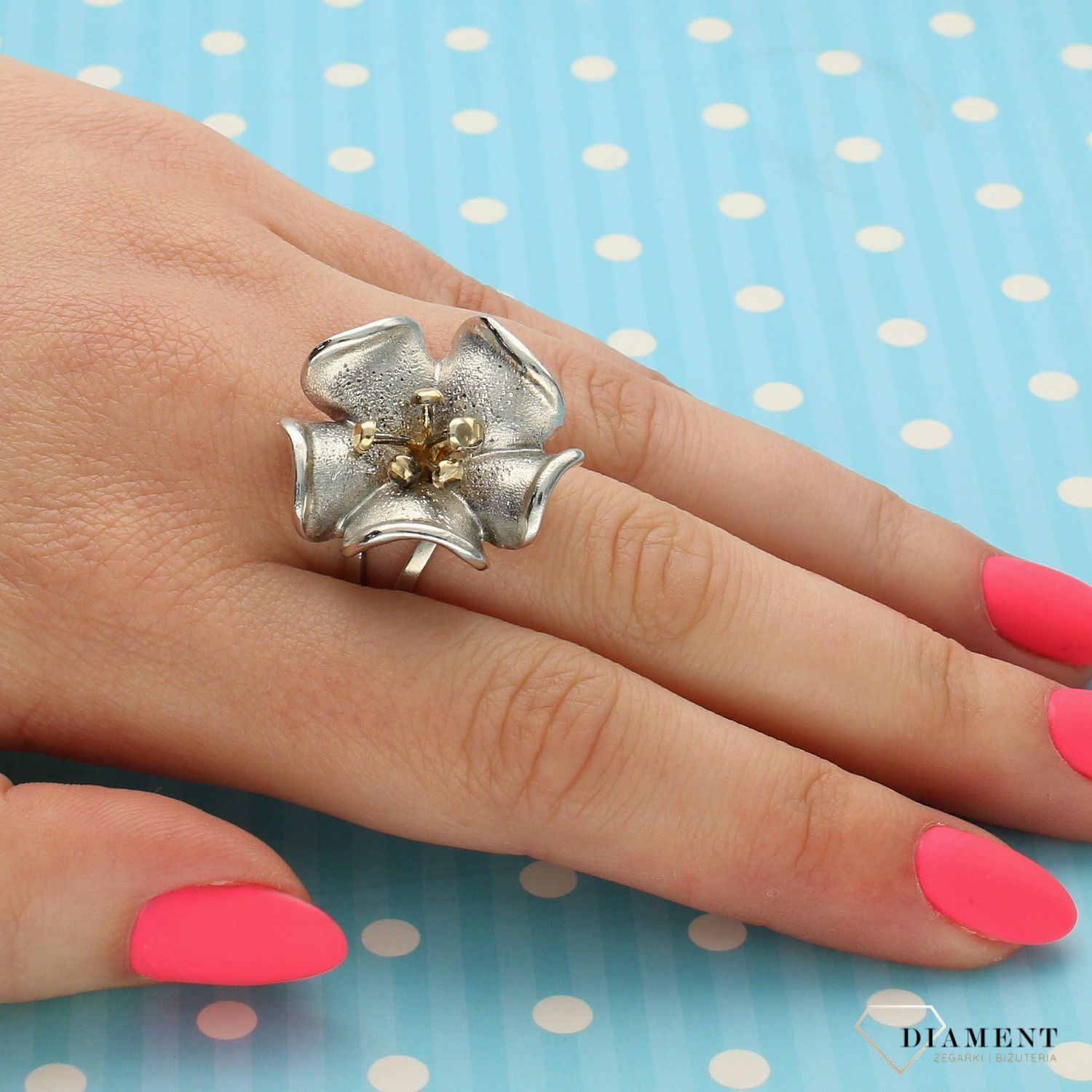 Srebrny pierścionek kwiatek z pozłacaniem DIA-PRS-3405-925 (1).jpg