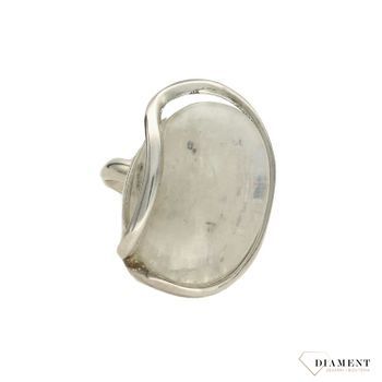 Srebrny pierścionek z kamieniem księżycowym DIA-PRS-3409K-925 (1).jpg