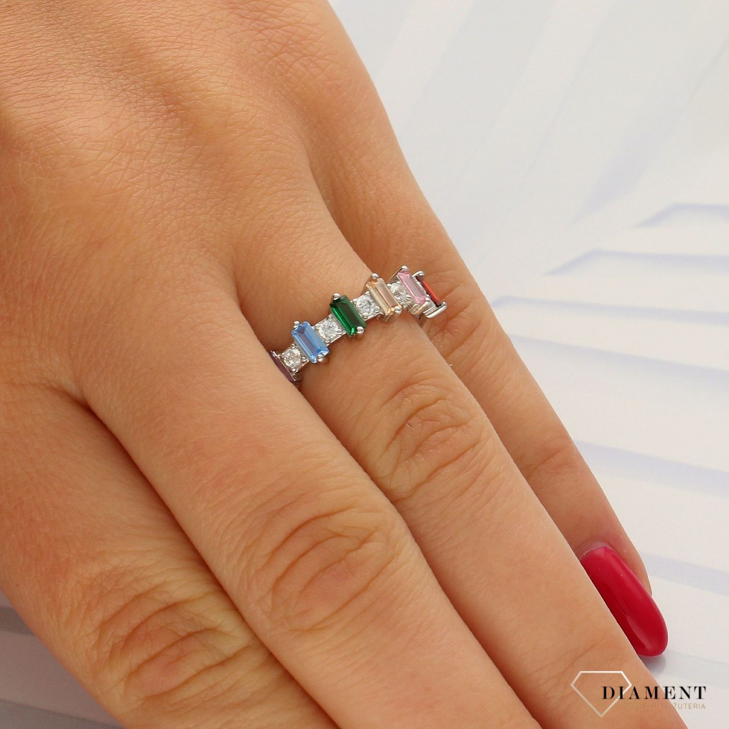 Srebrny pierścionek obrączka z kolorowymi prostokątami DIA-PRS-3709-925 (1).jpg