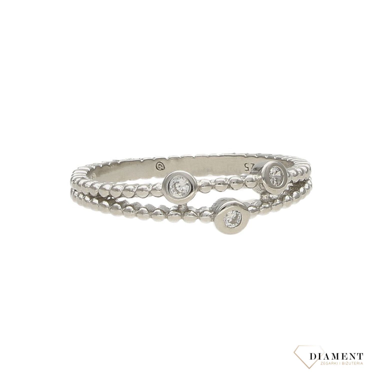 Srebrny pierścionek dwie obrączki z ozdobną cyrkonią DIA-PRS-3710-925 (1).jpg