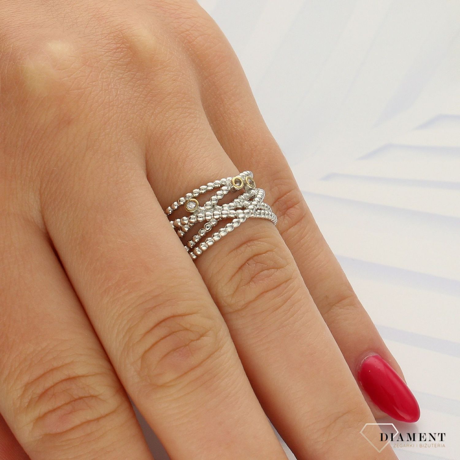 Srebrny pierścionek delikatnie szeroka obrączka z cyrkonią DIA-PRS-3718-925 (1).jpg