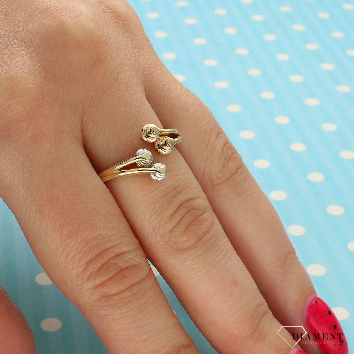 Złoty pierścionek ruchome, grawerowane kuleczki z białym złotem DIA-PRS-4277-585 (1).jpg