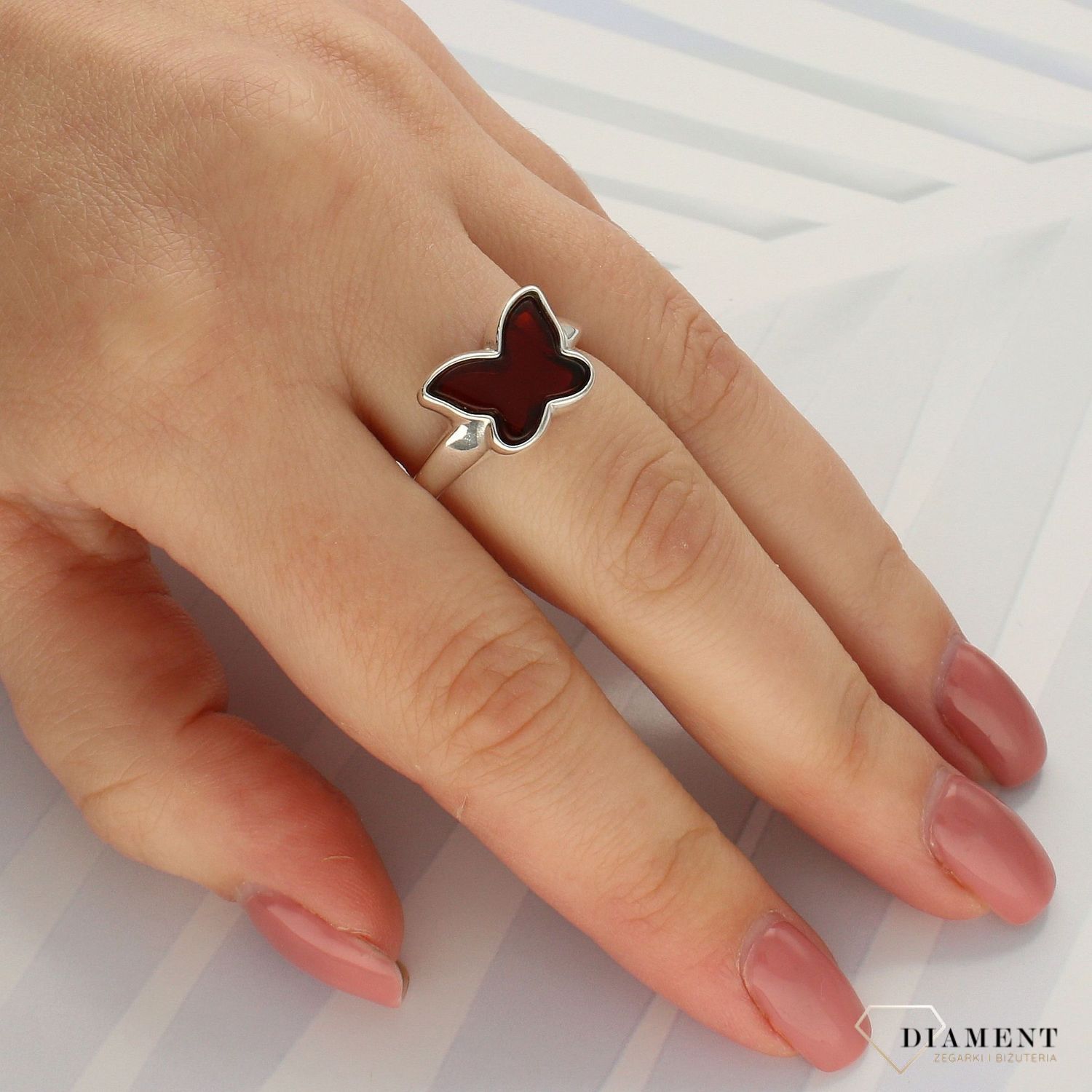 Srebrny pierścionek 925 'Bursztynowy motyl' DIA-PRS-4519-925 (1).jpg