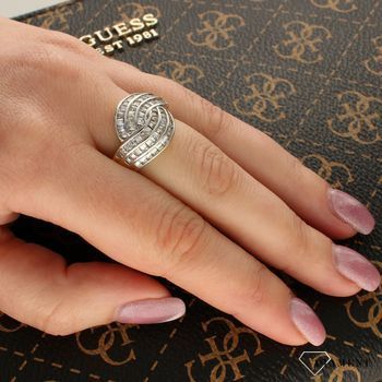 Złoty pierścionek faliste wzory z cyrkonią DIA-PRS-5026-585 (2).jpg