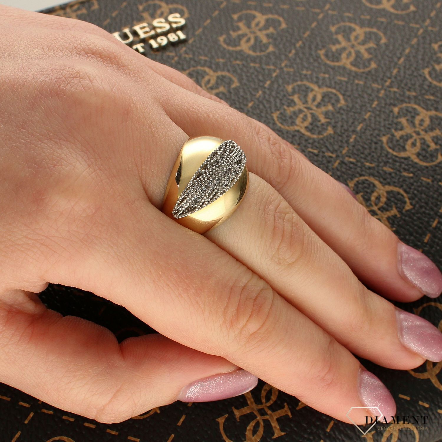 Złoty pierścionek z białym złotem DIA-PRS-5053-585 (1).jpg