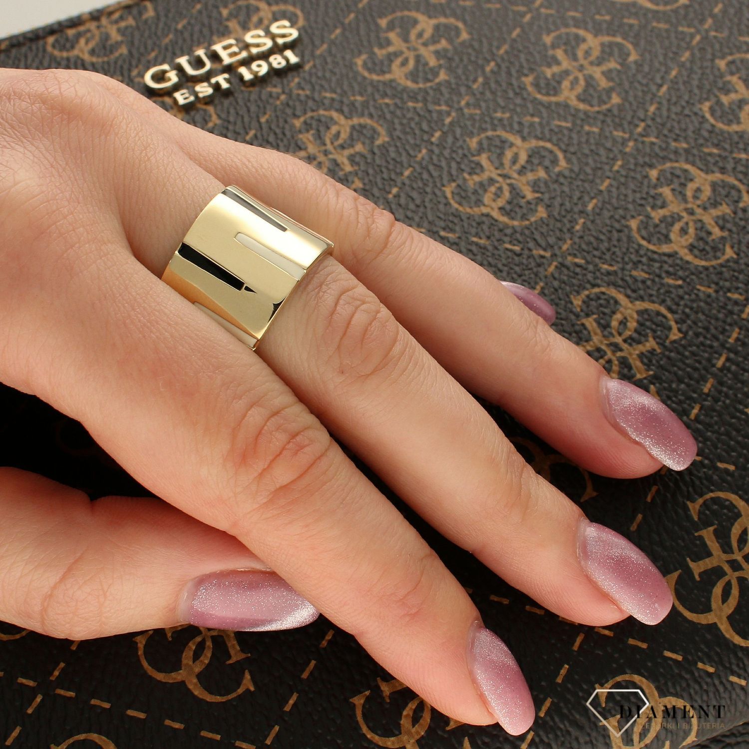 Złoty pierścionek szeroka obrączka z ozdobną wstawką DIA-PRS-5054-585 (1).jpg