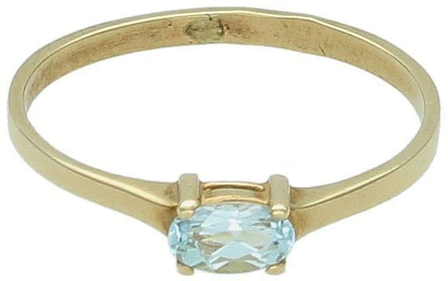 Złoty pierścionek 333 z topazem DIA-PRS-5082-333. Złoty pierścionek o nowoczesnej odsłonie świetnie się sprawdzi na prezent z okazji urodzin, imienin czy rocznicy ślubu. 1.jpg