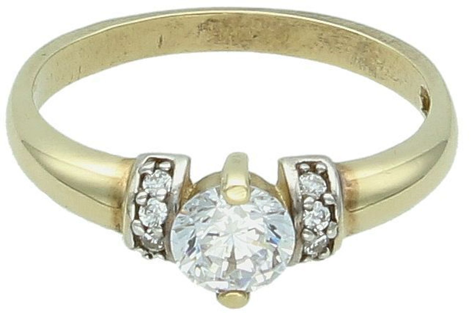 Złoty pierścionek duża cyrkonia DIA-PRS-5131-333.  Złoty pierścionek w klasycznej odsłonie świetnie się sprawdzi na prezent z okazji urodzin, imienin czy rocznicy ślubu.1.jpg