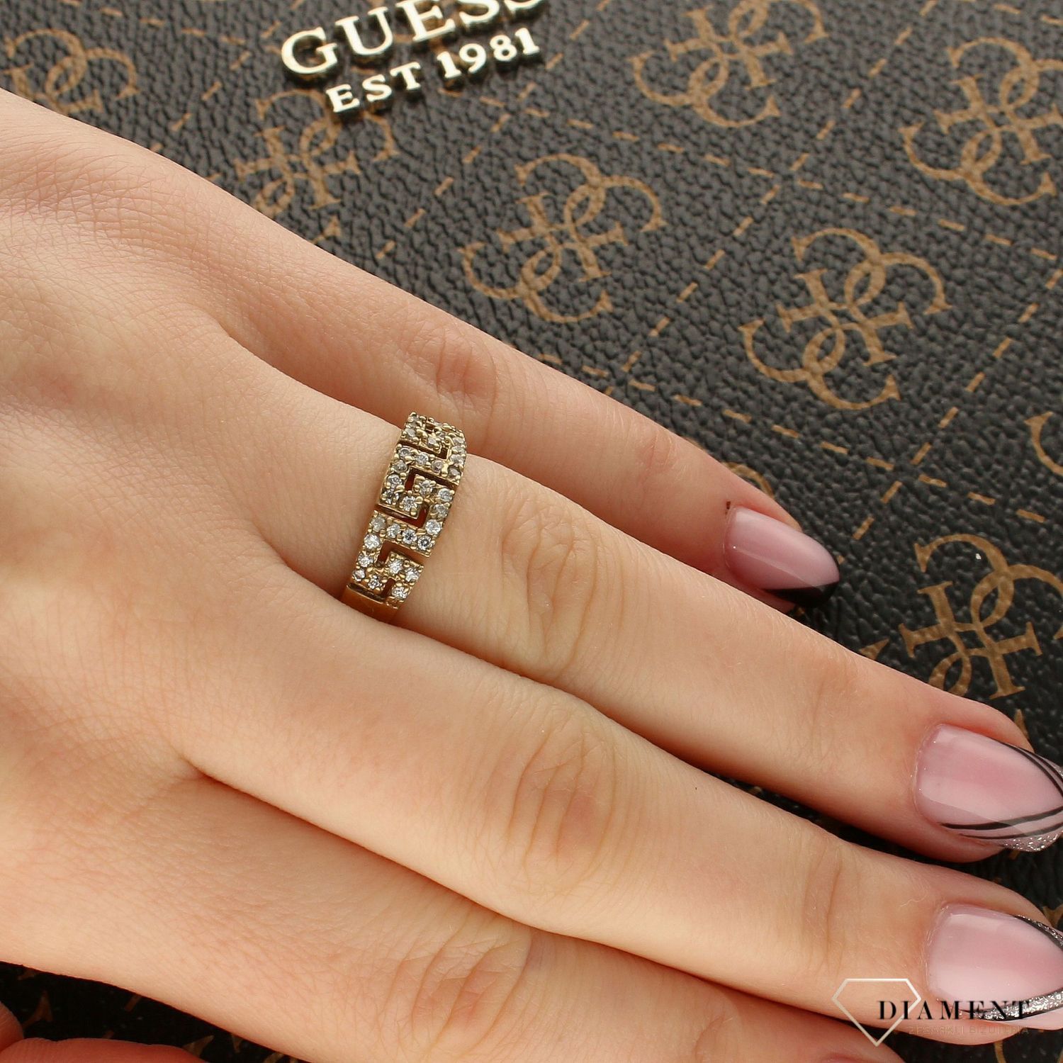 Złoty pierścionek droga grecka z cyrkoniami DIA-PRS-5141-333.jpg