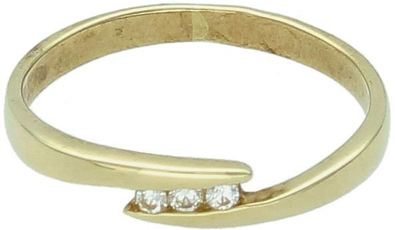 Złoty pierścionek trzy cyrkonie próba 333 rozmiar 9, DIA-PRS-5210-333. Elegancki pierścionek wykonany z żółtego złota o próbie 333, ozdobiony trzema pięknymi cyrkoniami, które dodają blasku 1.jpg