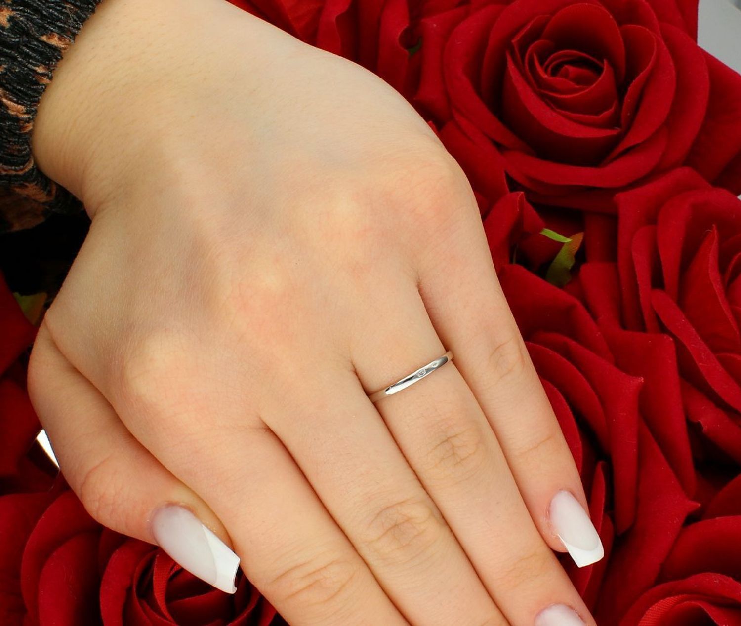 Złoty pierścionek białe złoto z ametystem próba 333 rozmiar 12, DIA-PRS-5224-333. Elegancki pierścionek wykonany z białego złota o próbie 333, który zachwyca subtelnym blaskiem i 1.jpg