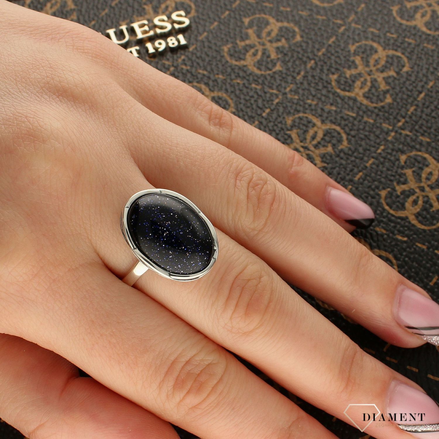 Pierścionek srebrny z kamieniem 'Noc Kairu' DIA-PRS-5495-925 (1).jpg