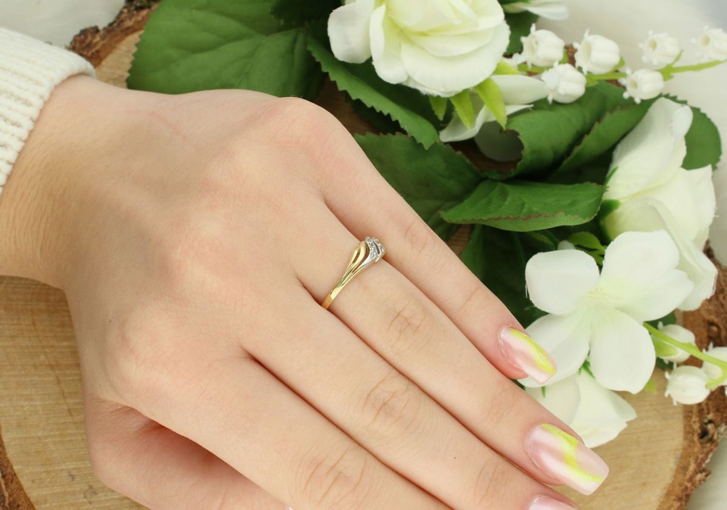 Złoty Pierścionek Damski z Cyrkoniami – Próba 585, DIA-PRS-5791-585.jpg