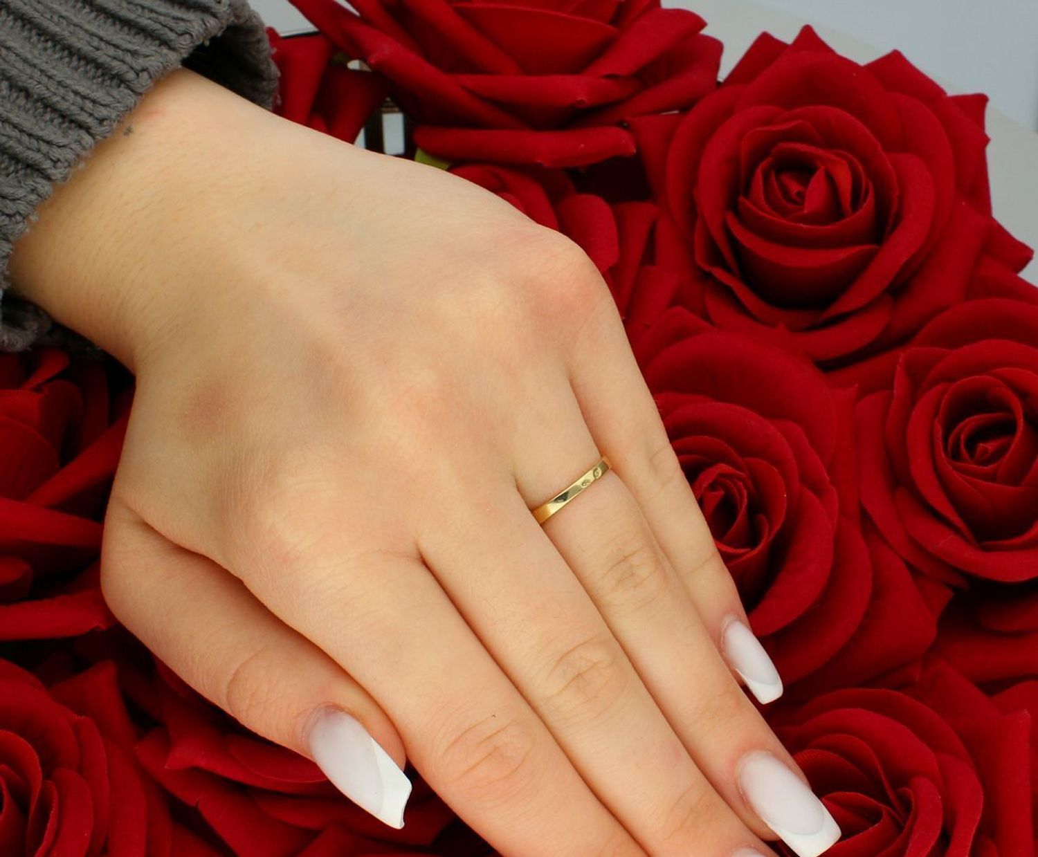 Pierścionek damski złoty rozmiar 10 próba 585 z cyrkonią DIA-PRS-5809-585 Ten wyjątkowy pierścionek damski to połączenie klasyki i nowoczesnej elegancji. Wykonany z wysokiej 1.jpg