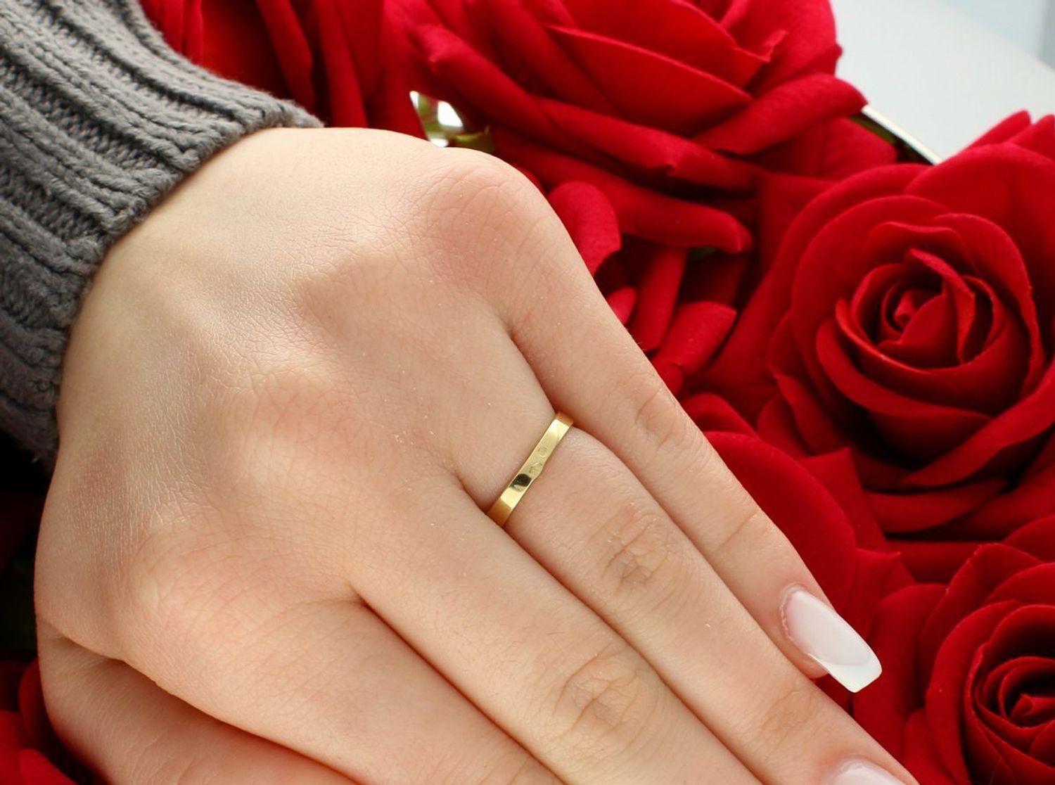 Pierścionek damski złoty próba 585 z prostokątną cyrkonią rozm 10 DIA-PRS-5810-585 Stylowy i przyciągający wzrok pierścionek damski ze złota próby 585, którego centralnym punktem jest 1.jpg