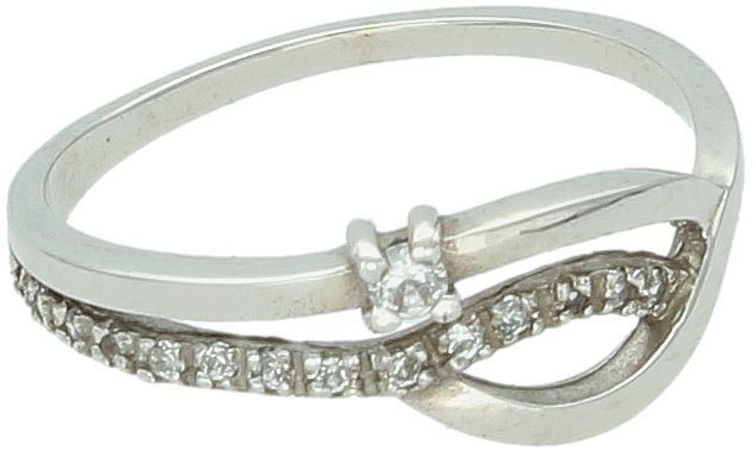 Pierścionek damski białe złoto z cyrkoniami próba 585, rozmiar 11 DIA-PRS-6039-585 Subtelność i blask w najpiękniejszym wydaniu – poznaj pierścionek damski z białego złota próby 585 1.jpg