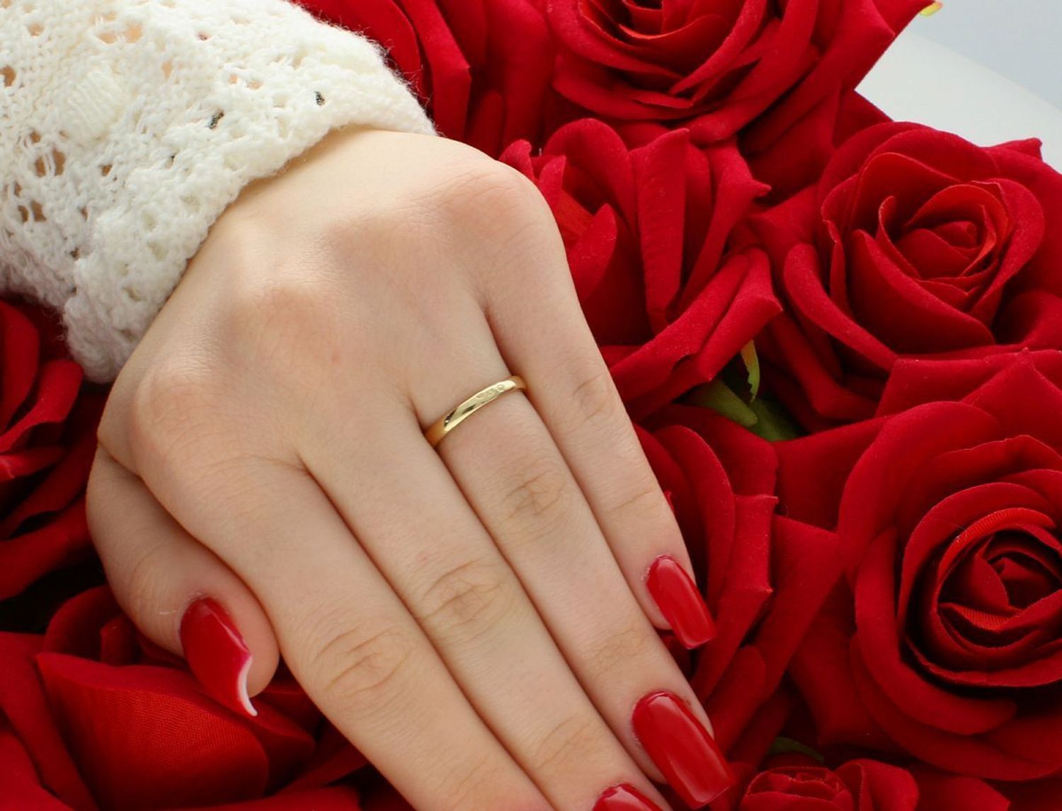 Złoty pierścionek damski 585 z pasem cyrkonii. Model DIA-PRS-6067-585, 2,49 g, rozmiar 12. Klasyka i blask w jednym. Kup teraz w naszym sklepie z biżuterią!1.jpg