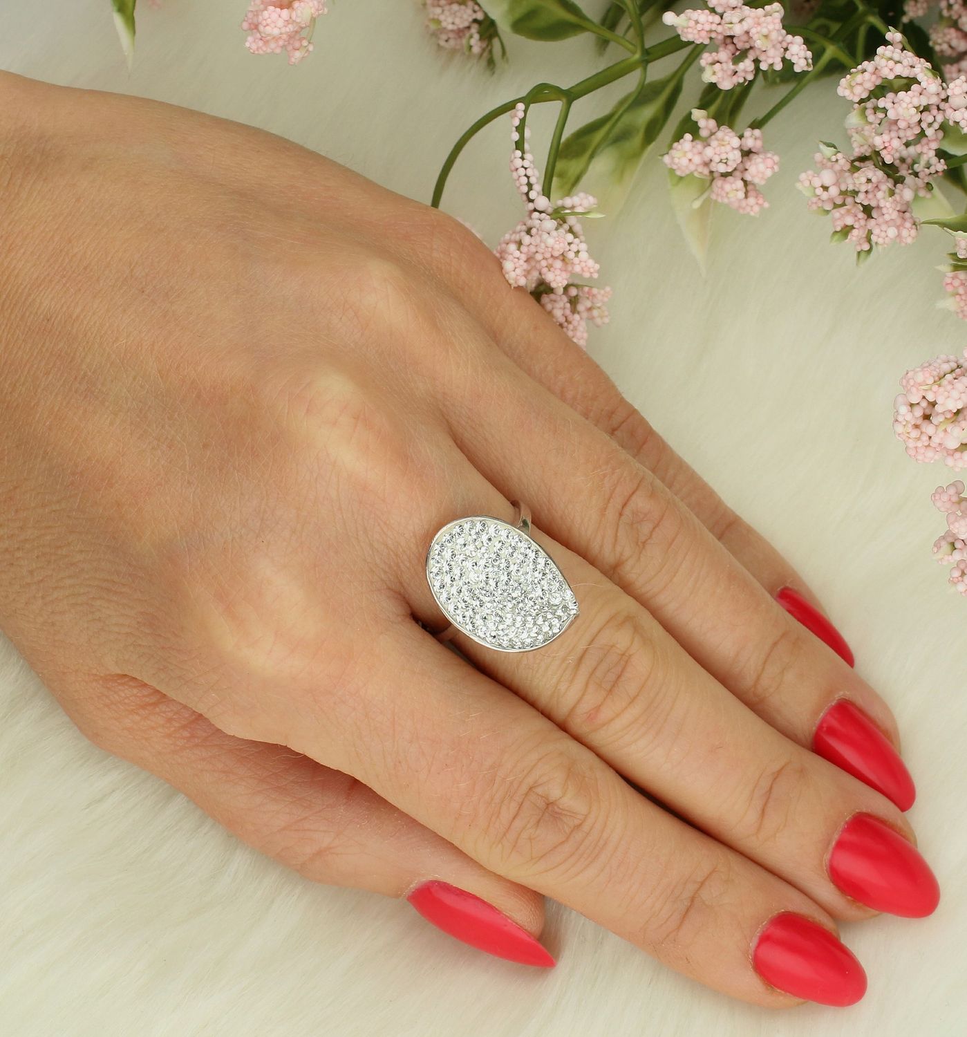 Srebrny pierścionek damski 925 z kryształkami Swarovskiego DIA-PRS-7164-925. Srebrny pierścionek damski. Srebrny pierścionek z kryształkami. Pierścionek srebrny damski. Srebrny pierścionek na prezent dla kobi.jpg