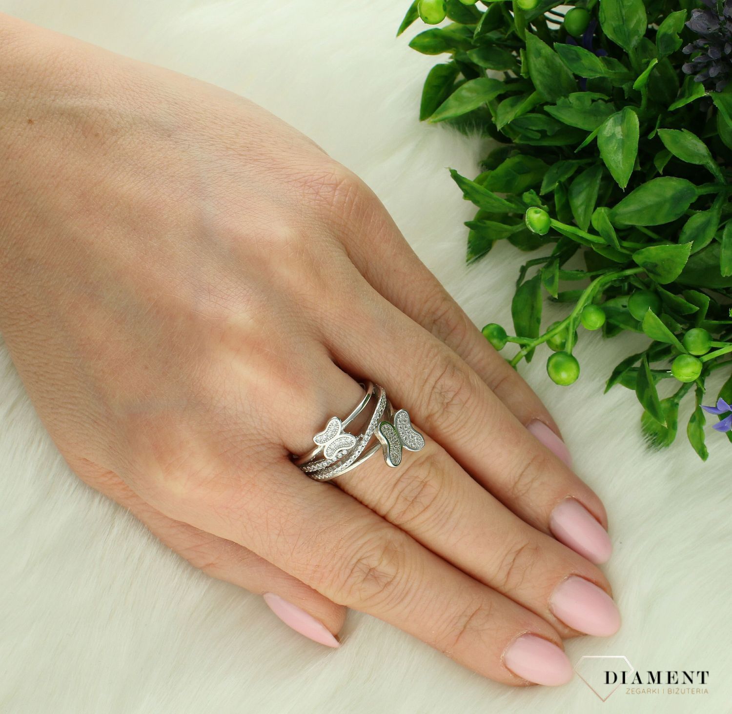 Srebrny pierścionek damski 925 szeroki Motylki DIA-PRS-7189-925 (2).jpg
