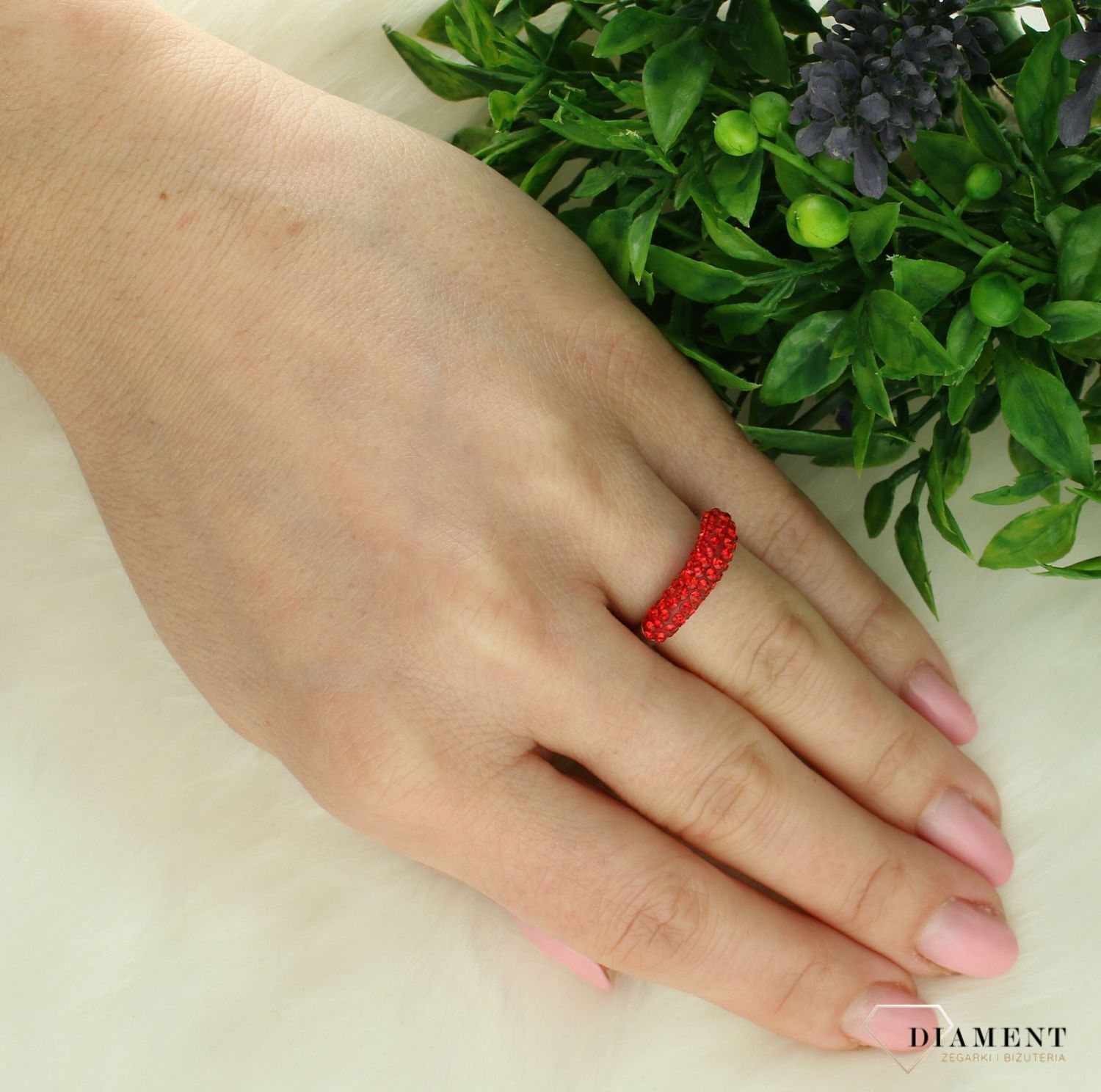 Srebrny pierścionek damski 925 z czerwonymi cyrkoniami DIA-PRS-7195-925. Srebrny pierścionek damski. Srebrny pierścionek z cyrkoniami. Pierścionek srebrny dla kobiety. Pierścionek srebrny na prezent (2).jpg