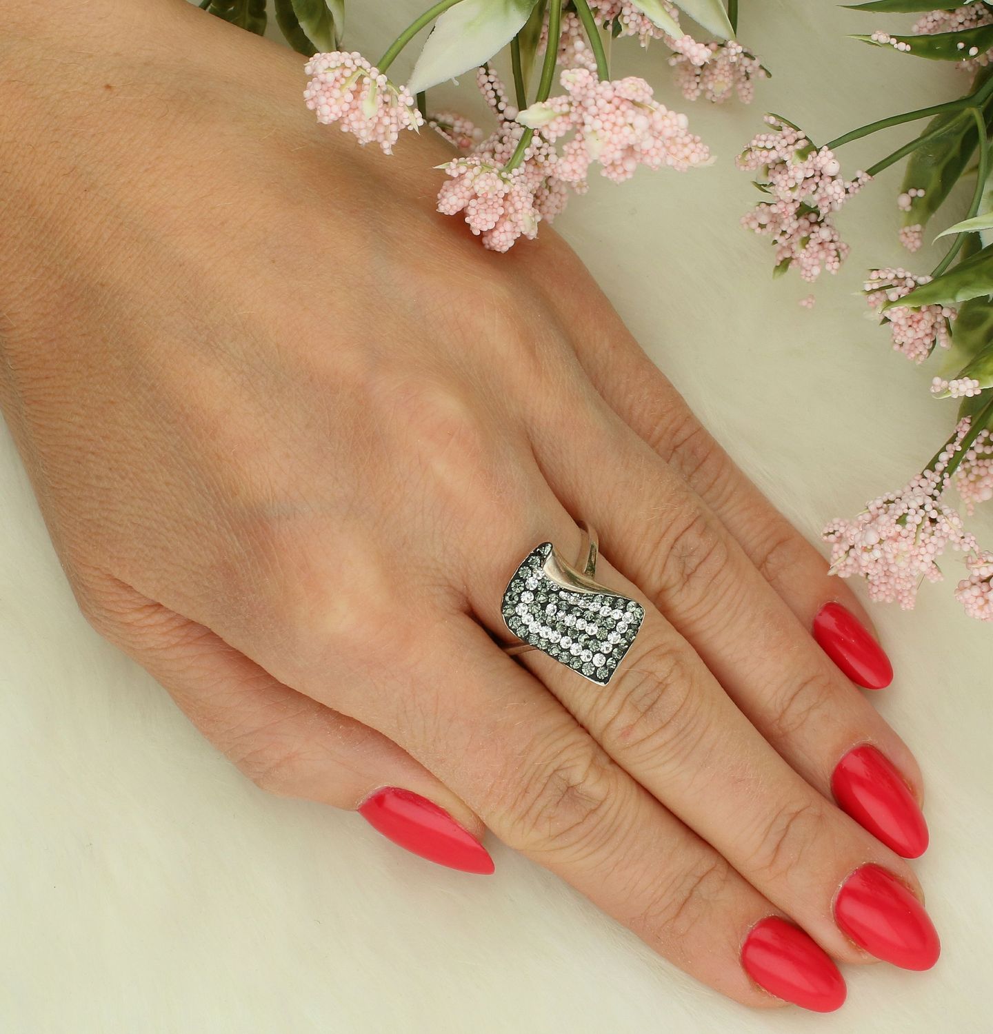 Pierścionek SWAROVSKI srebro próba 925, DIA-PRS-7215-925 Srebrny pierścionek wykonany z najwyższej jakości srebra 1.jpg