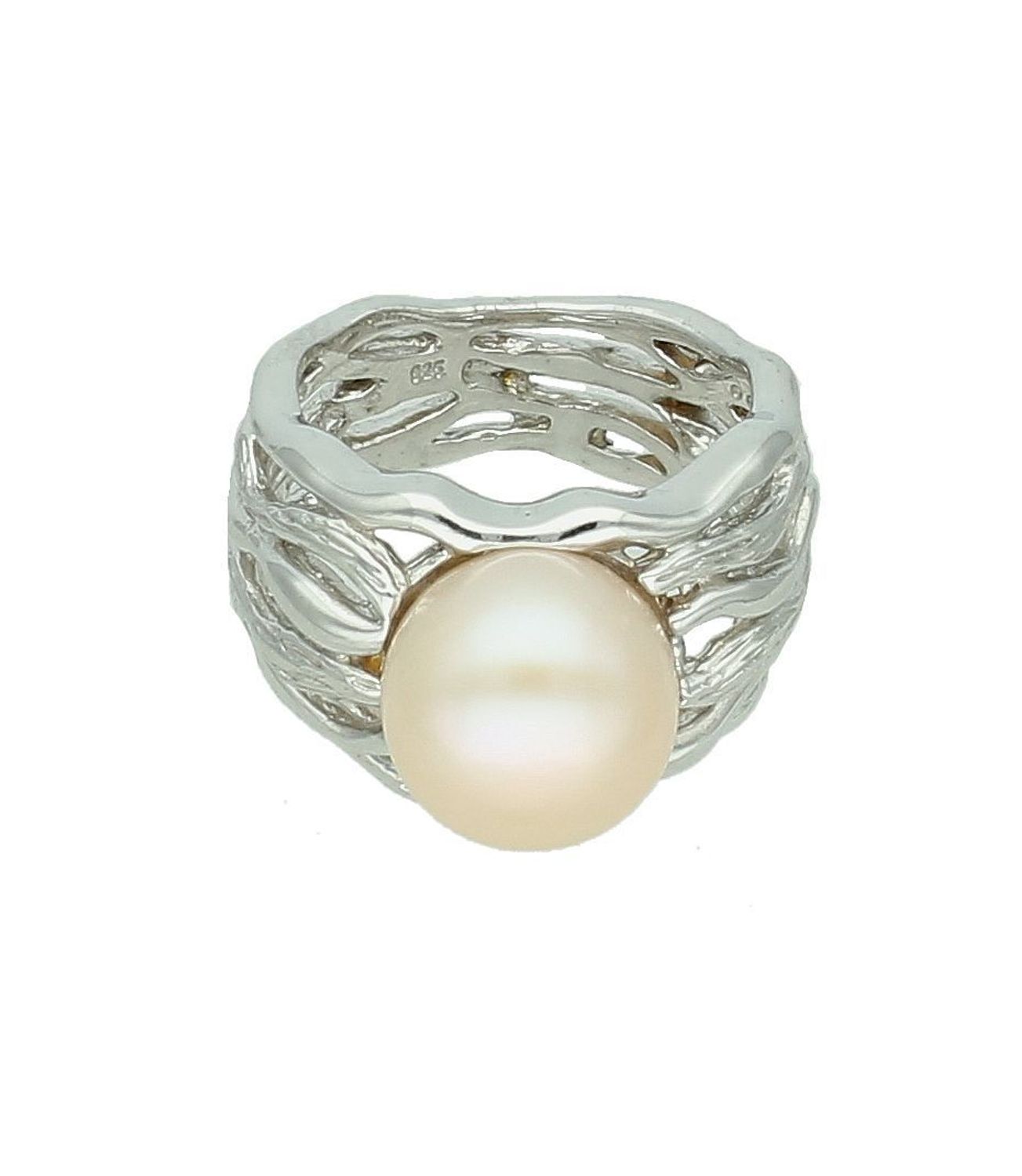 Srebrny pierścionek damski 925 z perłą hodowlaną rozmiar 13 DIA-PRS-7259-925. Srebrny pierścionek damski. Srebrny pierścionek z perłą. Pierścionek srebrny szeroki z perłą hodowlaną. Srebrny pierścionek na prezent dla.jpg