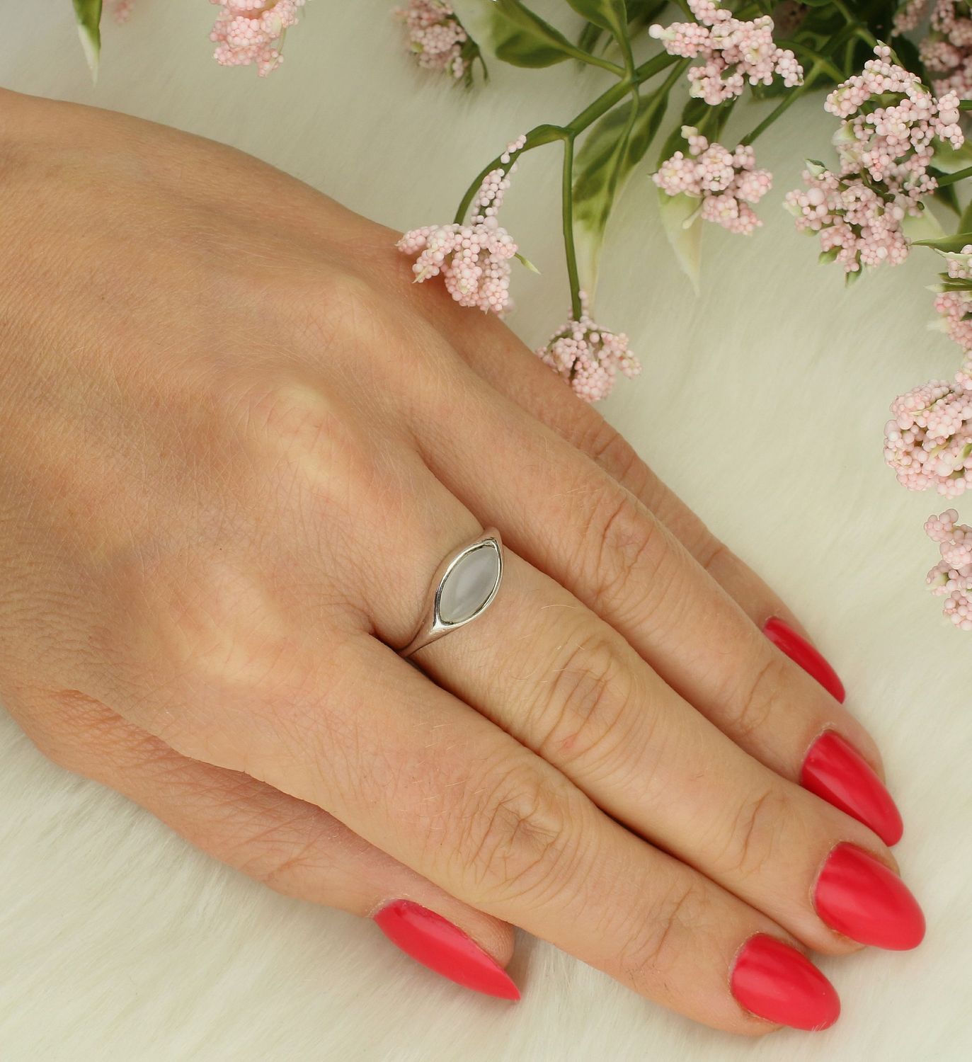 Srebrny pierścionek damski 925 z chalcedonem rozmiar 13 DIA-PRS-7270-925. Srebrny pierścionek damski. Srebrny pierścionek z kamieniem. Pierścionek srebrny damski. Srebrny pierścionek na prezent dla kobiety.3.jpg