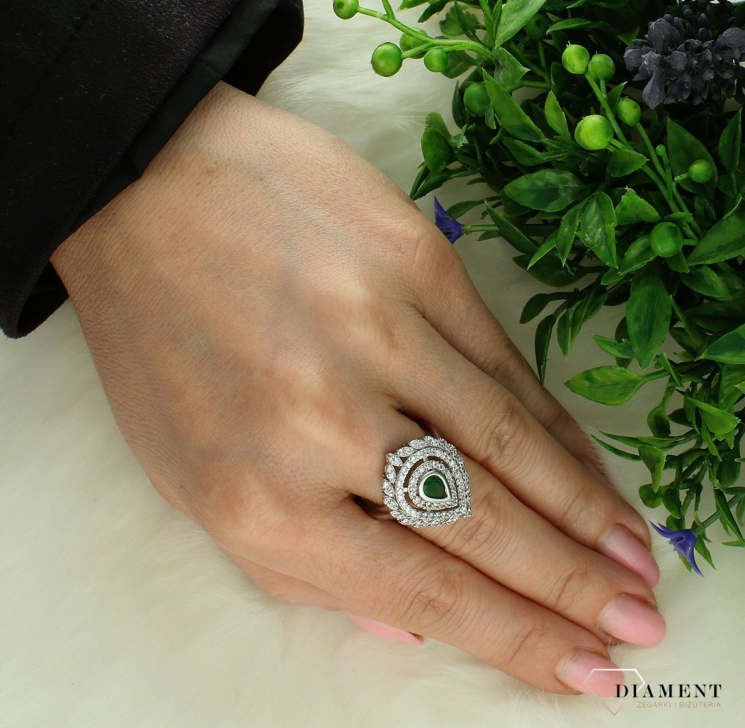 Srebrny pierścionek damski 925 wysadzany białymi cyrkoniami rozmiar 17 DIA-PRS-7273-925. Srebrny pierścionek damski. Srebrny pierścionek z cyrkoniami. Pierścionek srebrny dla kobiety, Pierścionek srebrny na prezent (2).jpg