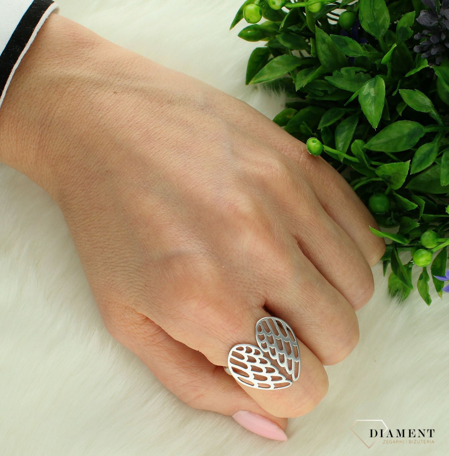 Srebrny pierścionek damski 925 Skrzydła rozmiar 18. DIA-PRS-7275-925. Srebrny pierścionek anielskie skrzydła, z motywem skrzydeł. Srebrny pierścionek skrzydło na prezent dla kobiety (2).jpg