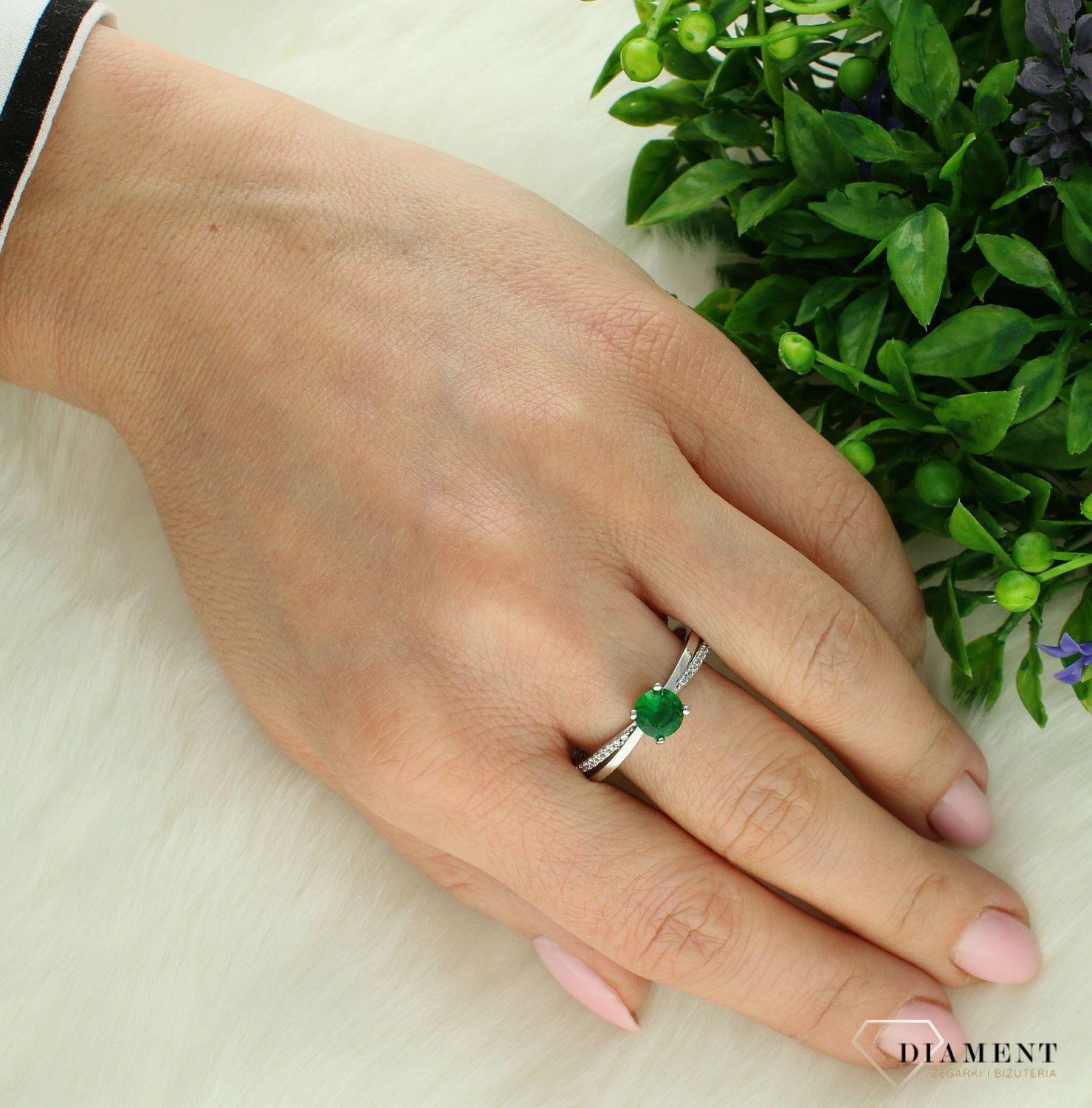 Srebrny pierścionek damski 925 zielone oczko rozmiar 25 DIA-PRS-7310-925 (2).jpg