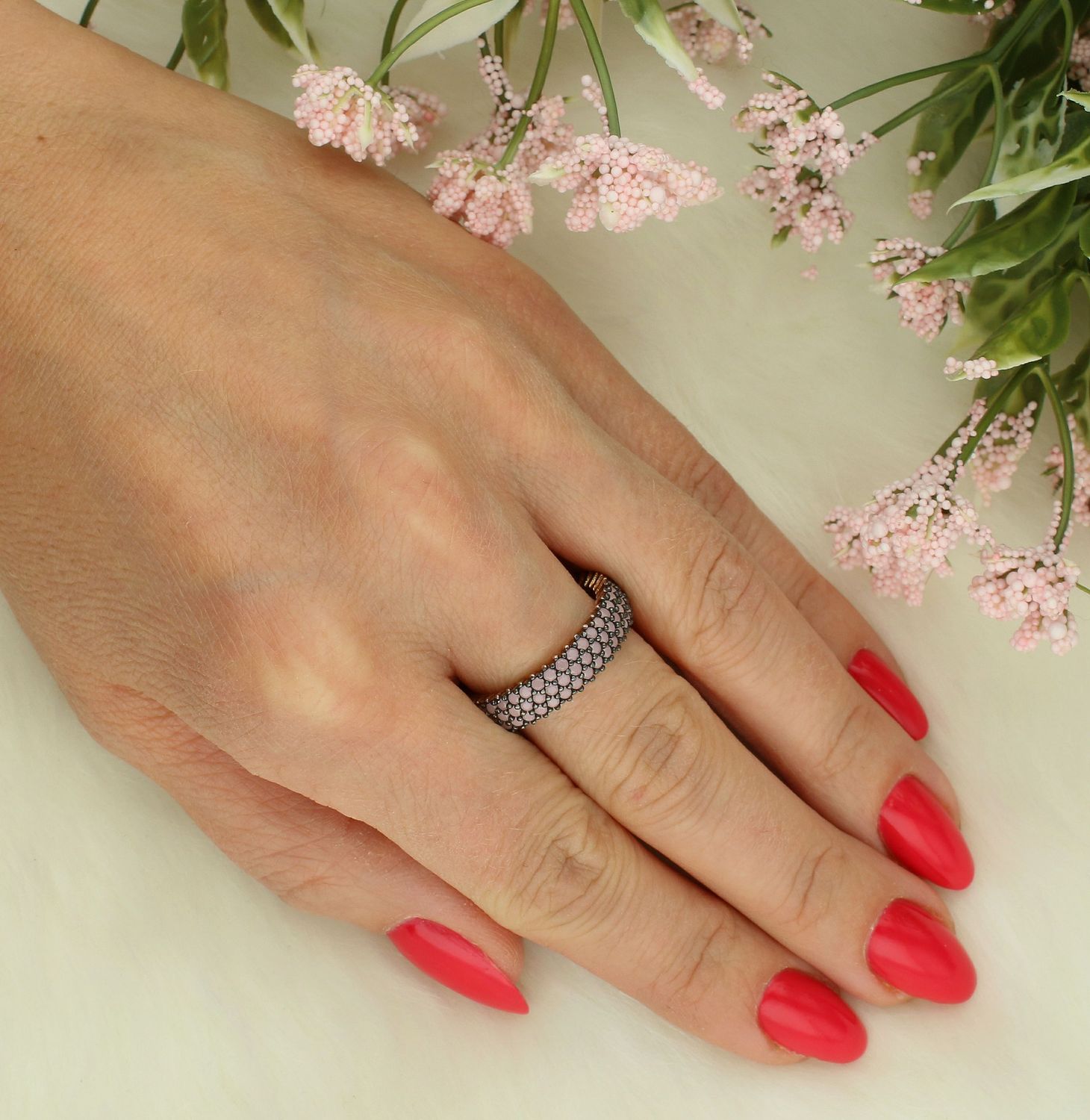 Pierścionek srebrny z różową cyrkonią próba 925, DIA-PRS-7317-925 Srebrny pierścionek wykonany z najwyższej jakości srebra o prostej formie. Idealny pomysł na prezent dla każdej kobiety.1.jpg