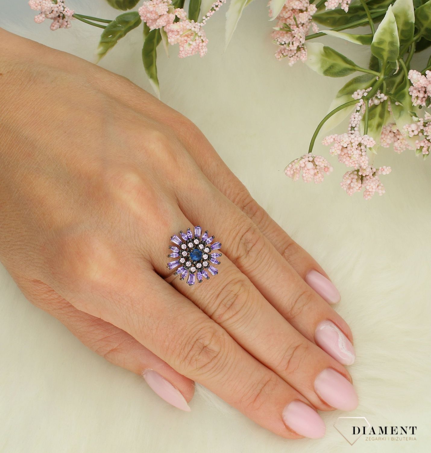 Srebrny pierścionek damski 925 z tanzanitem DIA-PRS-3705-925 1.jpg