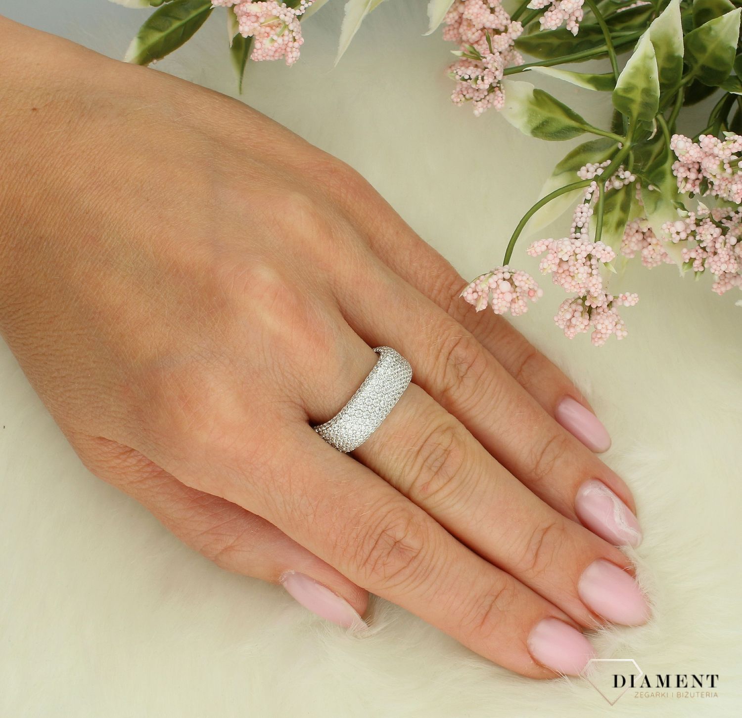 Srebrny pierścionek damski 925 kwadratowa obrączka z cyrkoniami rozmiar 11 DIA-PRS-7329-925 1.jpg