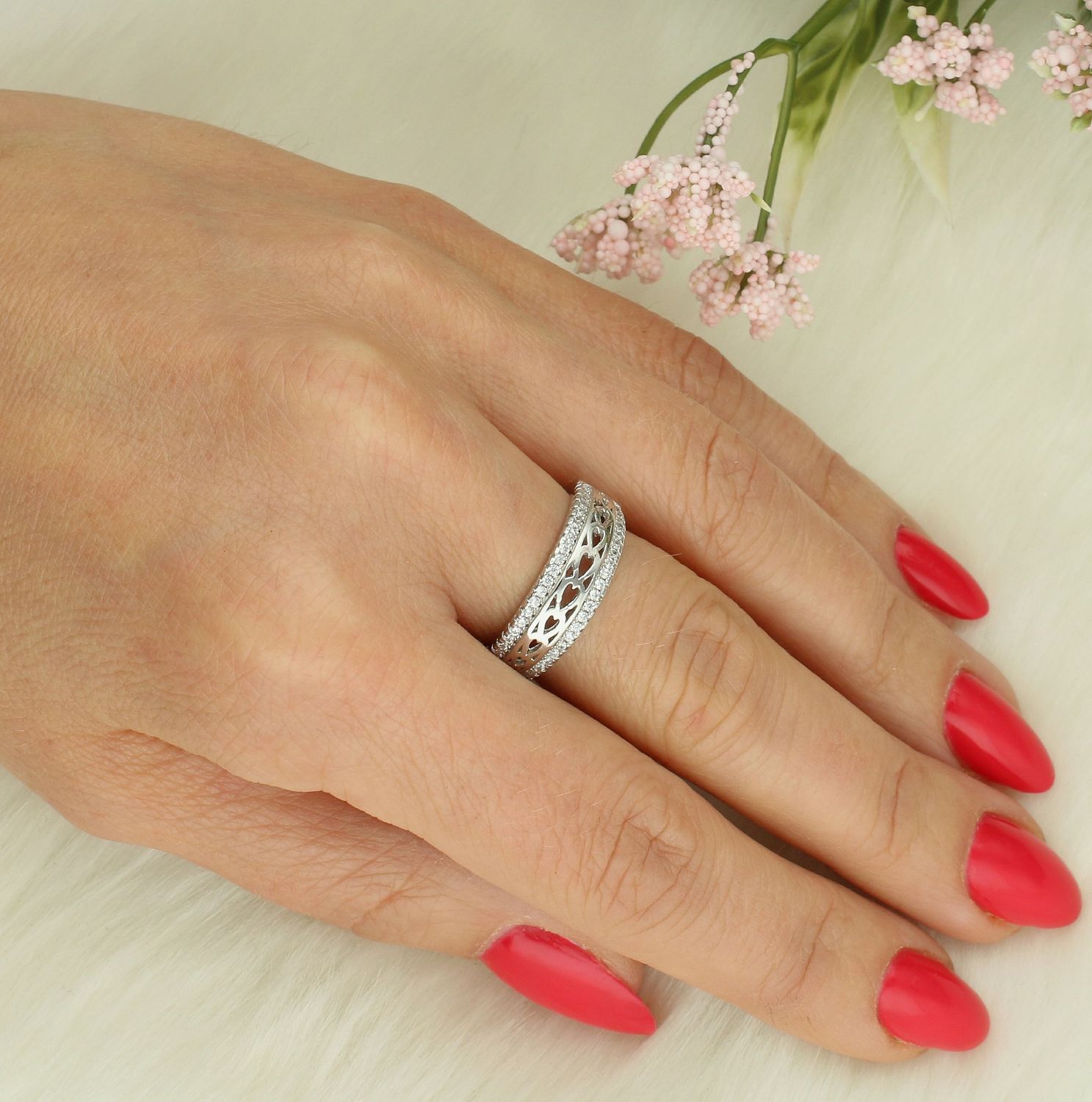 Srebrny pierścionek damski 925 z cyrkoniami i serduszkami rozmiar 14 DIA-PRS-7339-925. Srebrny pierścionek damski. Srebrny pierścionek z cyrkoniami. Pierścionek srebrny damski..jpg