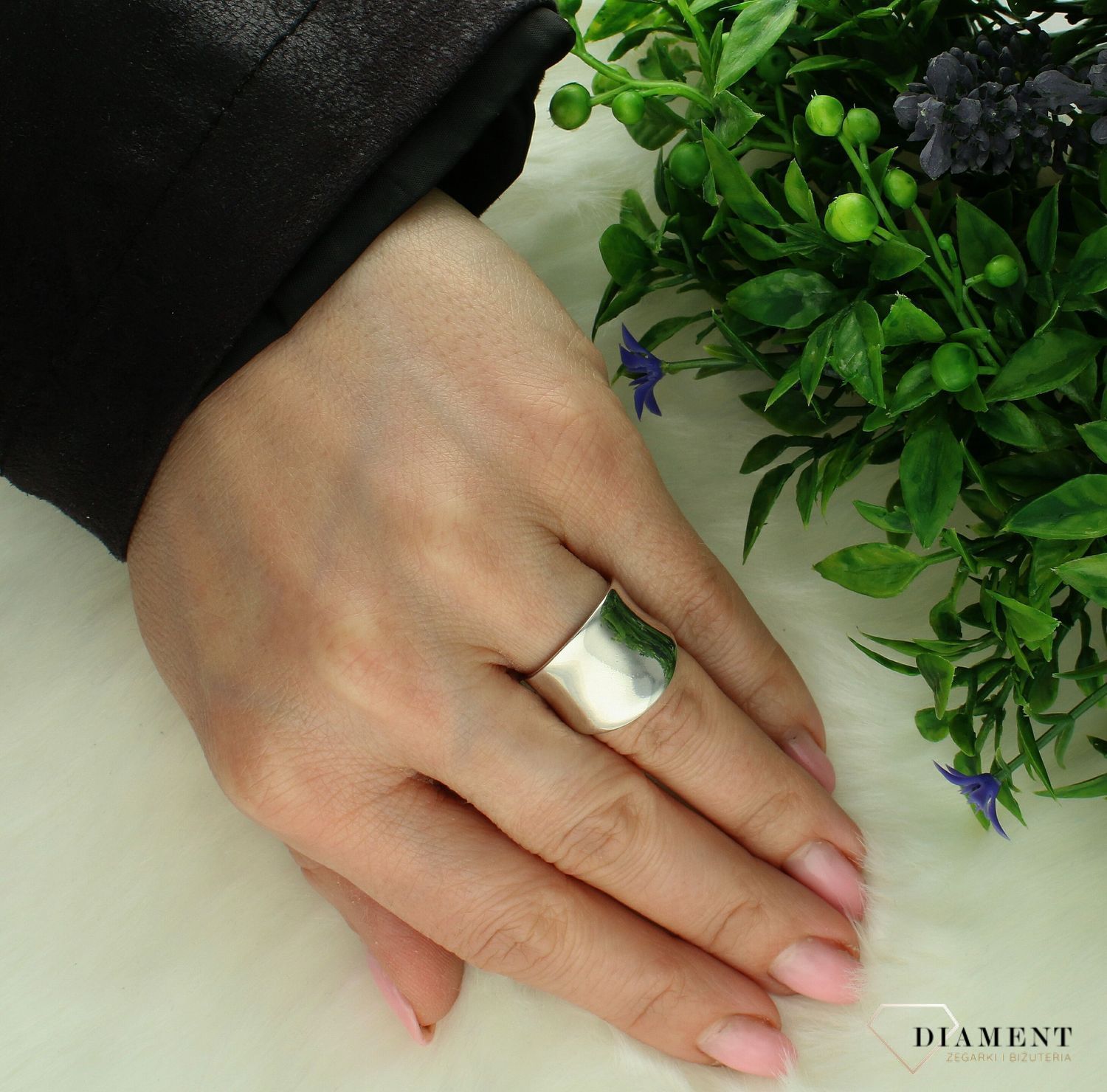 Srebrny pierścionek damski 925 szeroka gładka obrączka rozmiar 11 DIA-PRS-7340-925. Srebrny pierścionek damski. Srebrny pierścionek z cyrkoniami. Pierścionek srebrny dla kobiety, Pierścionek srebrny na prezent.2.jpg