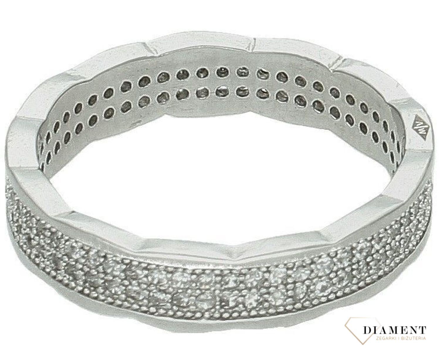 Srebrny pierścionek damski 925 falista obrączka z cyrkoniami rozmiar 19 DIA-PRS-7342-925. Srebrny pierścionek damski. Srebrny pierścionek z cyrkonią. Pierścionek srebrny damski na prezent. Srebrny pierścionek dla ukochanej..jpg