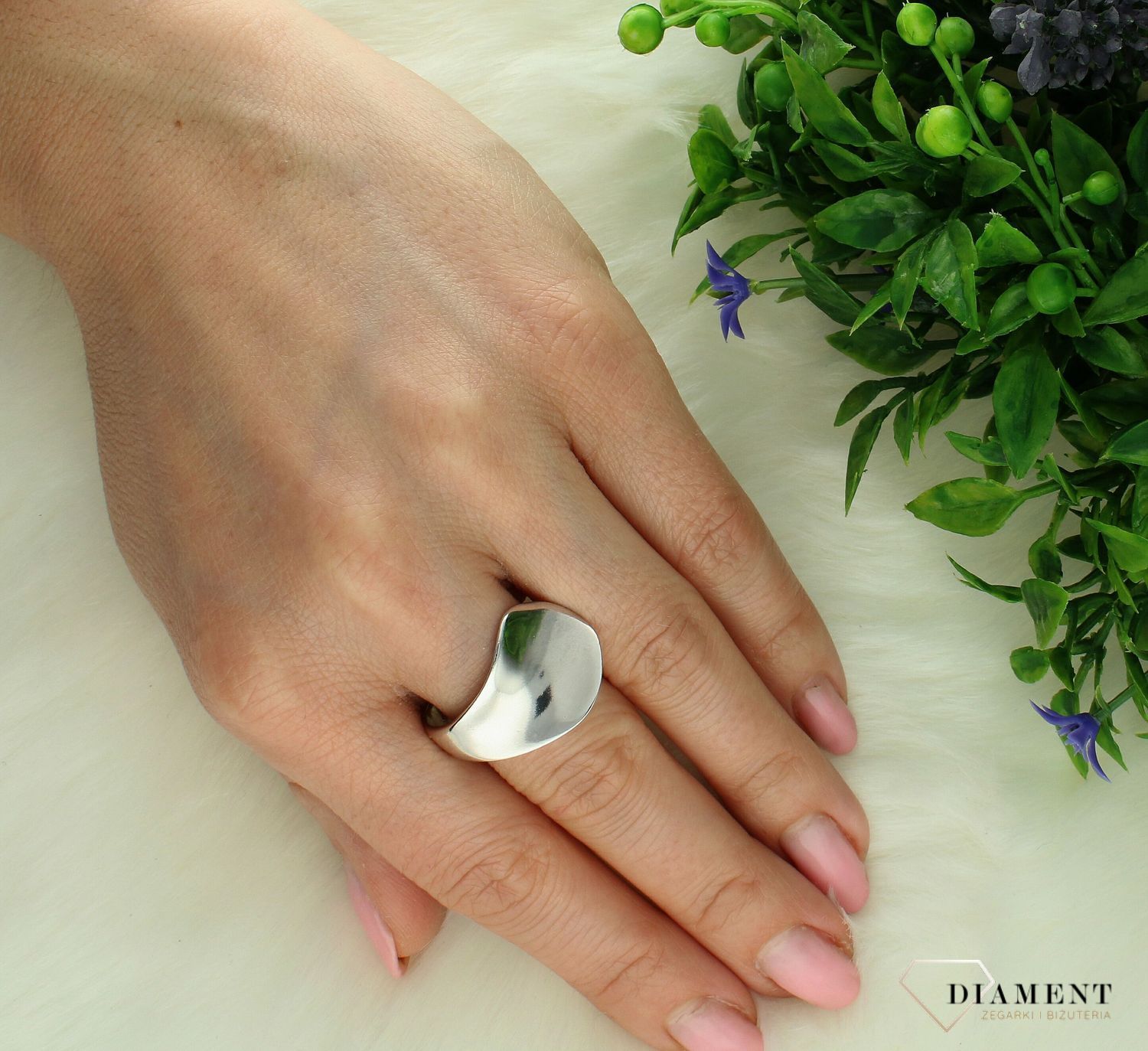 Srebrny pierścionek damski 925 szeroka obrączka rozmiar 22 DIA-PRS-7348-925.  Srebrny pierścionek damski. Pierścionek srebrny dla kobiety. Srebrny pierścionek damski na prezent..jpg
