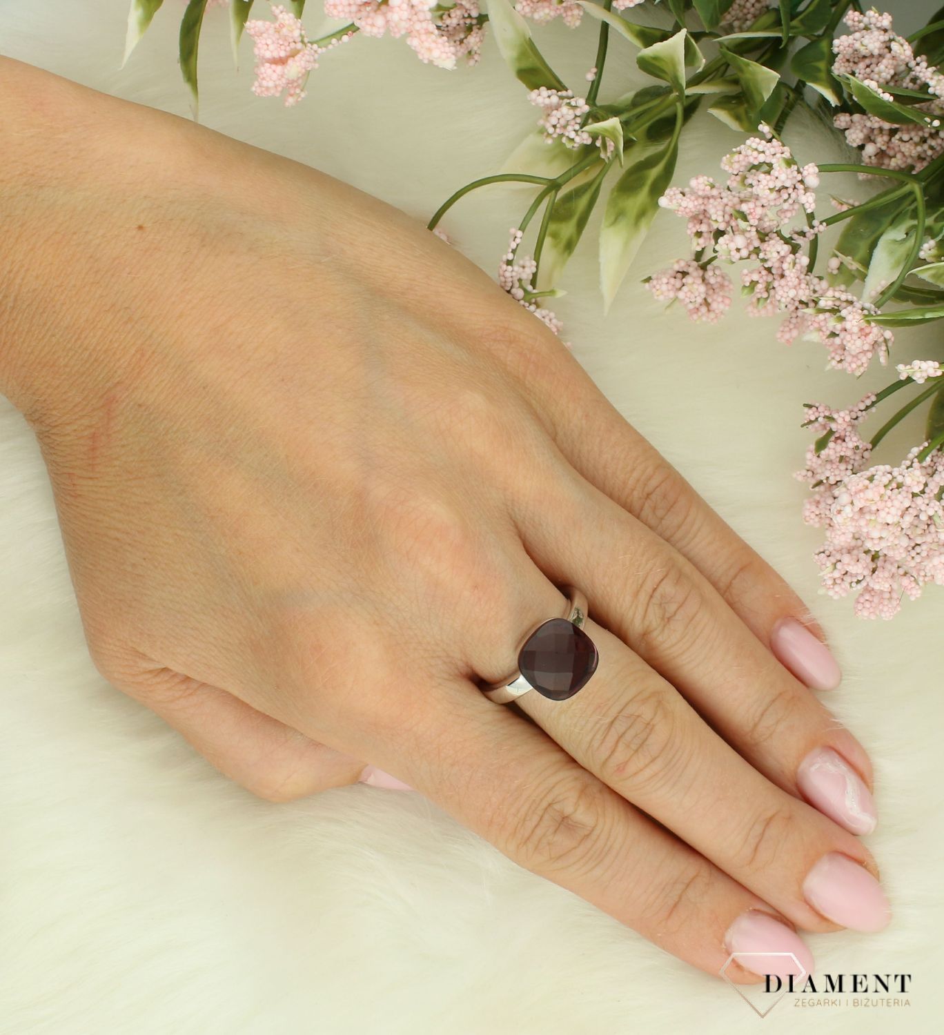 Srebrny pierścionek damski 925 z fioletową cyrkonią rozmiar 17 DIA-PRS-7353-92555.jpg