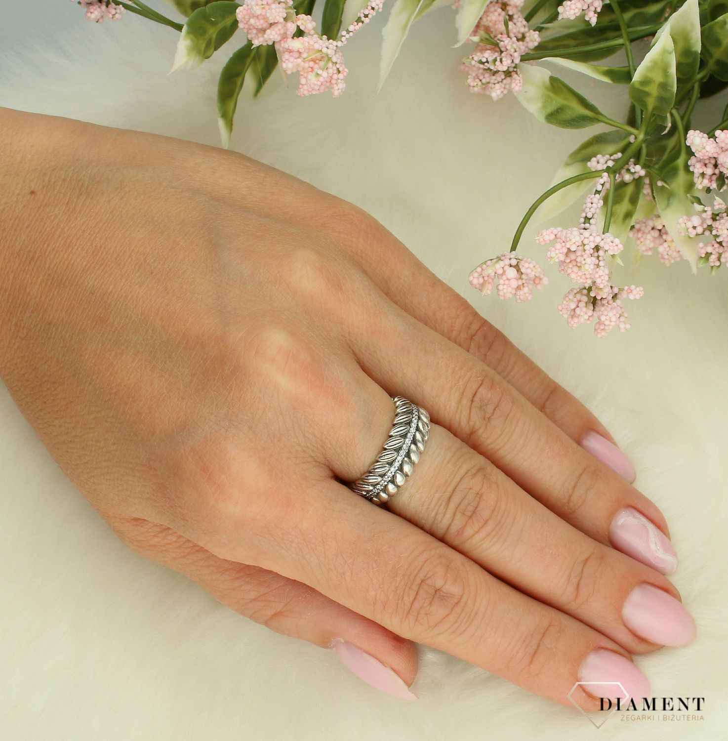 Srebrny pierścionek damski 925 obrączka listki z cyrkoniami rozmiar 17 DIA-PRS-7354-925.jpg
