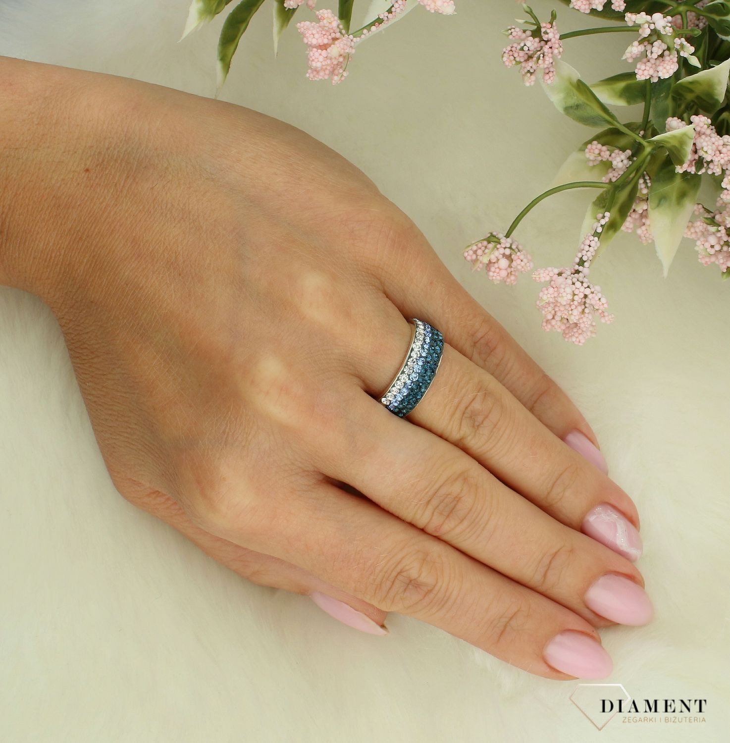 Srebrny pierścionek damski 925 obrączka Swarovski elements rozmiar 9.jpg