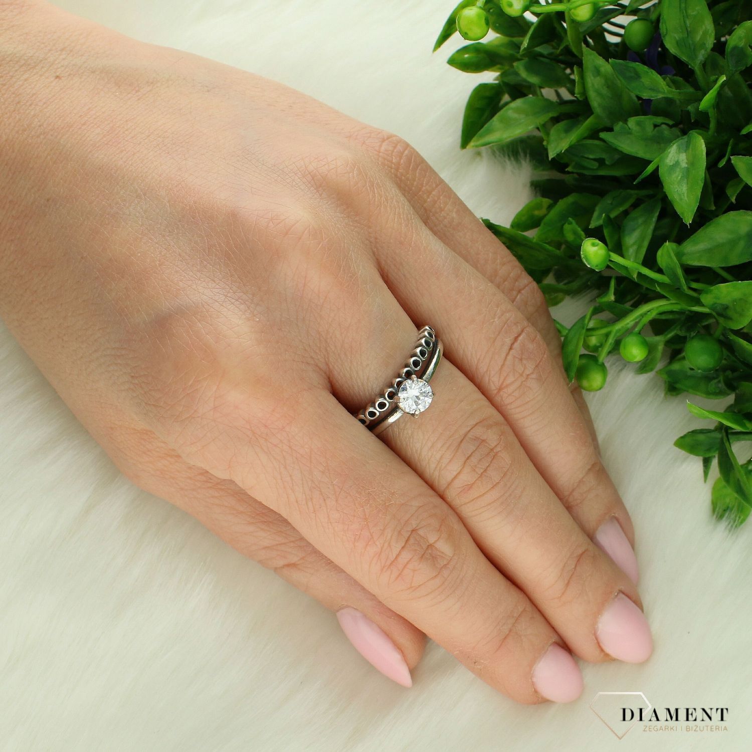 Srebrny pierścionek damski 925 podwójny z białą cyrkonią rozmiar 17 DIA-PRS-7374-925 (2).jpg