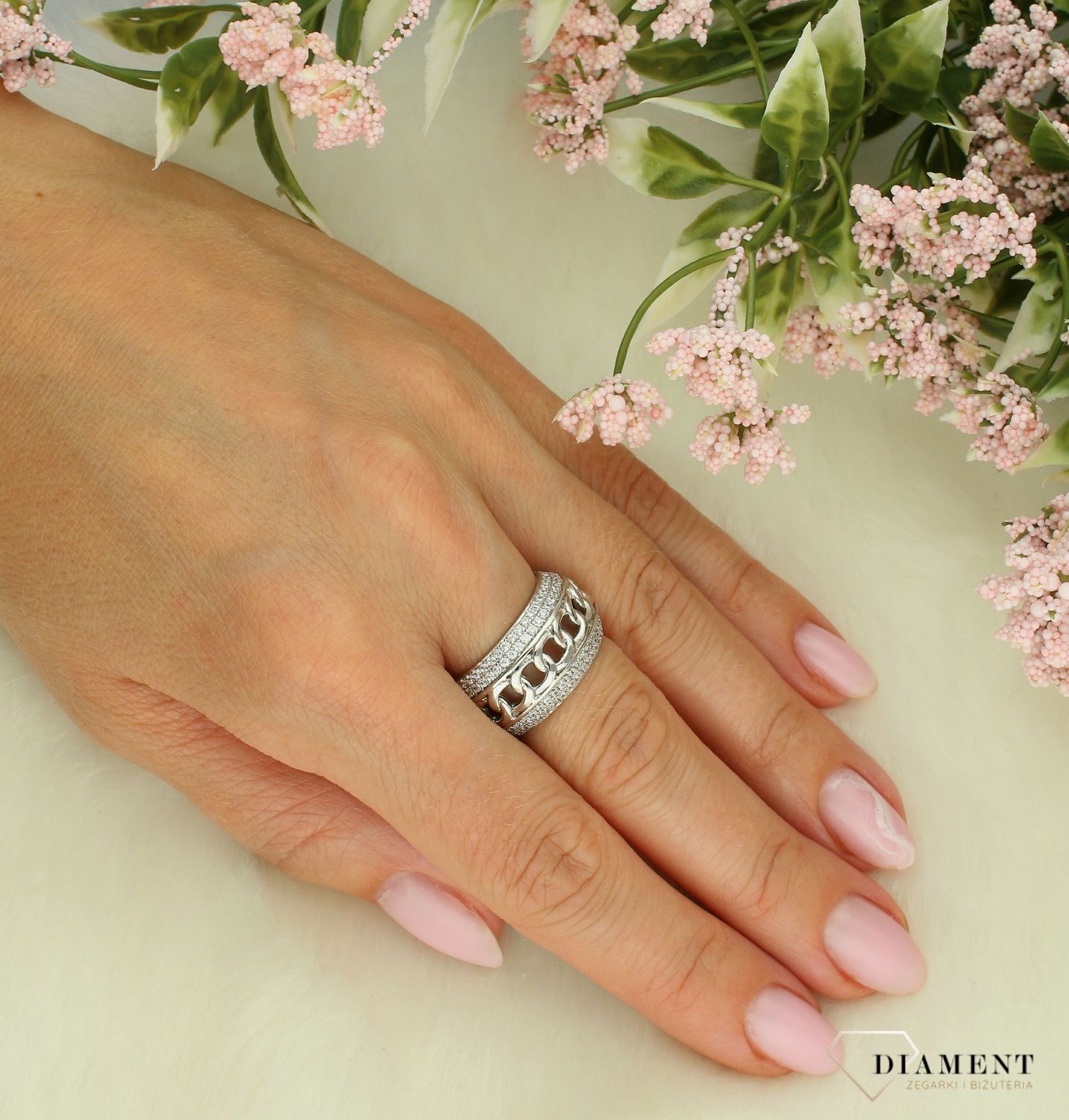 srebrny-pierscionek-damski-925-szerokie-ogniwa-rozmiar-14-dia-prs-7393-925-pierscionek-pancerka-cyrkonia.jpg