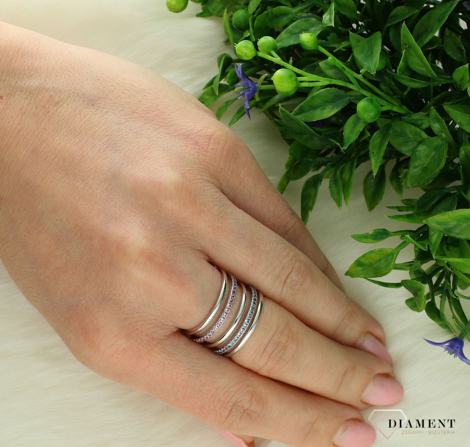 Srebrny pierścionek damski 925 szeroki rozmiar 14 DIA-PRS-7437-925 (2).jpg