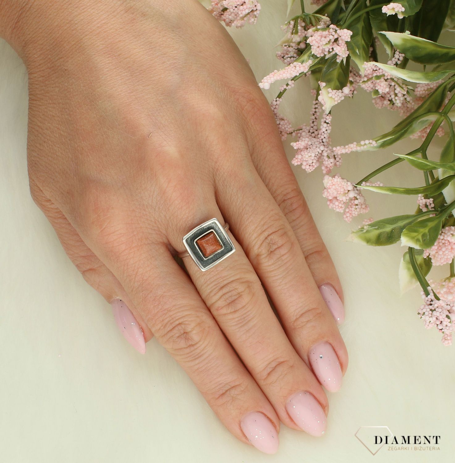 Pierścionek srebrny 925 kwadrat z kamieniem pustyni rozmiar 12 DIA-PRS-7438-925.jpg