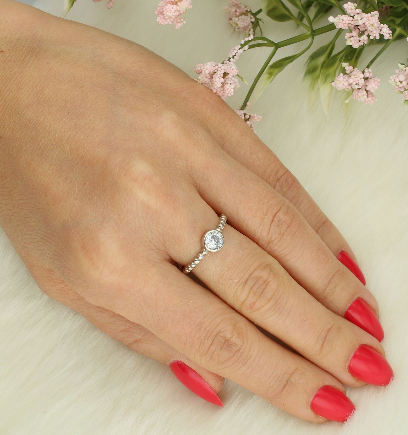 Srebrny pierścionek damski 925 kuleczki z cyrkonią DIA-PRS-7460-925. Srebrny pierścionek damski. Srebrny pierścionek z cyrkoniami. Pierścionek srebrny damski. Srebrny pierścionek na prezent dla kobiety.22.jpg