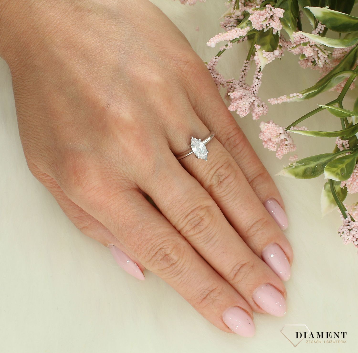 Srebrny pierścionek damski 925 z cyrkonią rozmiar 12 DIA-PRS-7476-925.jpg