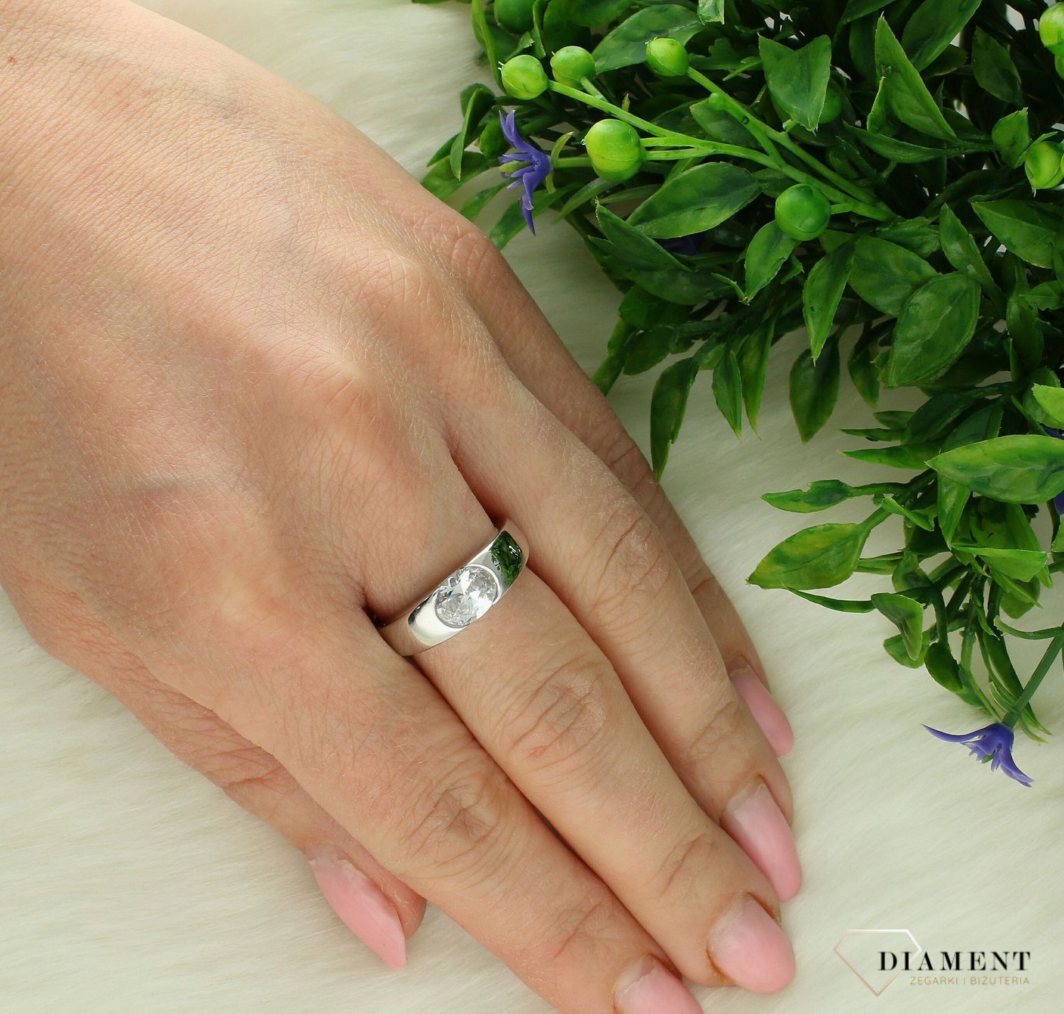 Srebrny pierścionek damski 925 z cyrkonią rozmiar 15 DIA-PRS-7488-925. Srebrny pierścionek damski. Srebrny pierścionek z cyrkonią. Pierścionek srebrny damski na prezent. Srebrny pierścionek dla ukochanej.1.jpg